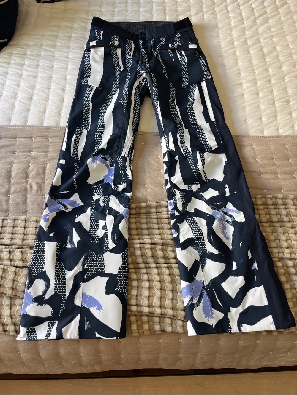 Women’s Bogner Fire + Ice Blue and White Abstract Print Ski/Snow Pants